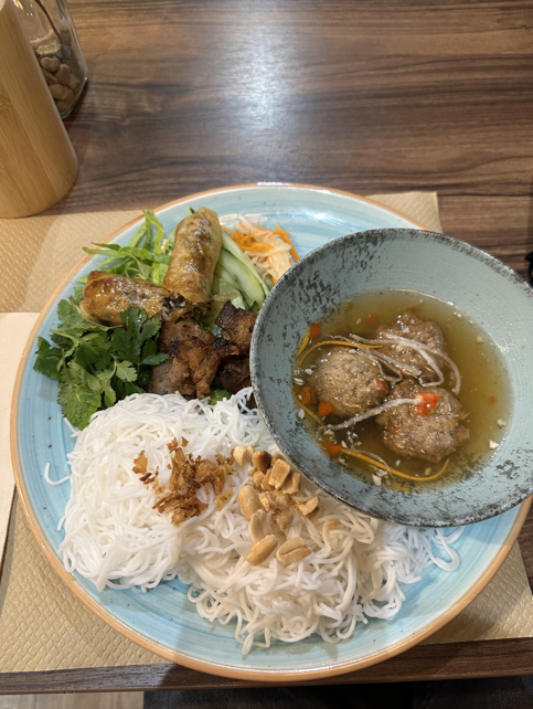My favorite Vietnamese meal in Barcelona, bún from Foody Viet.